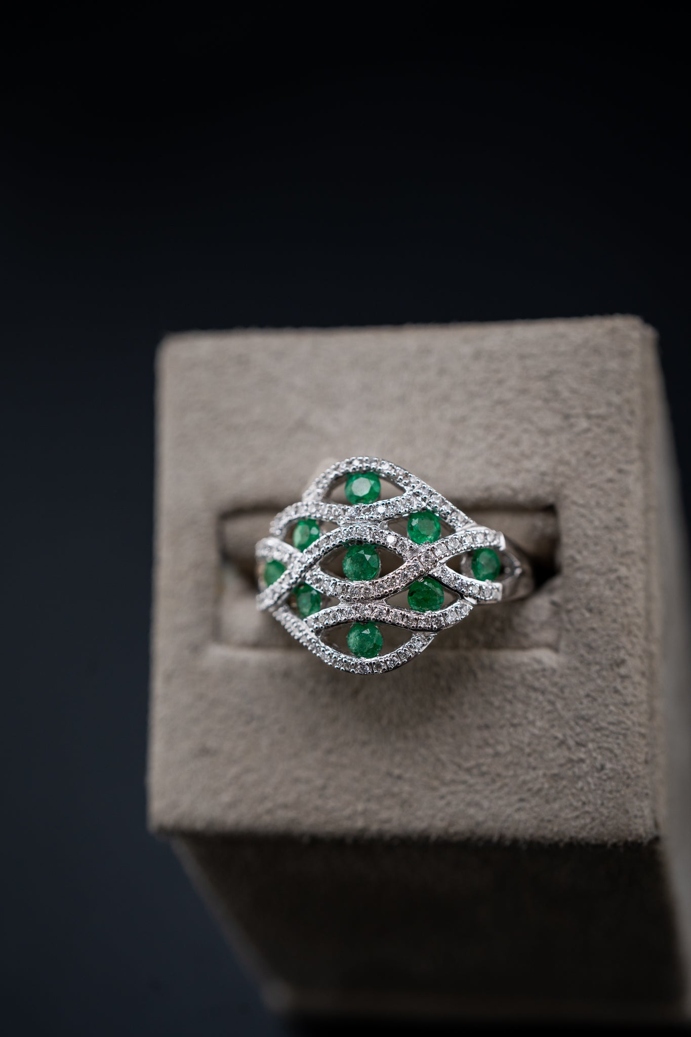 14K Emerald & Diamond Ring, 0.25 CTW, Size 7
