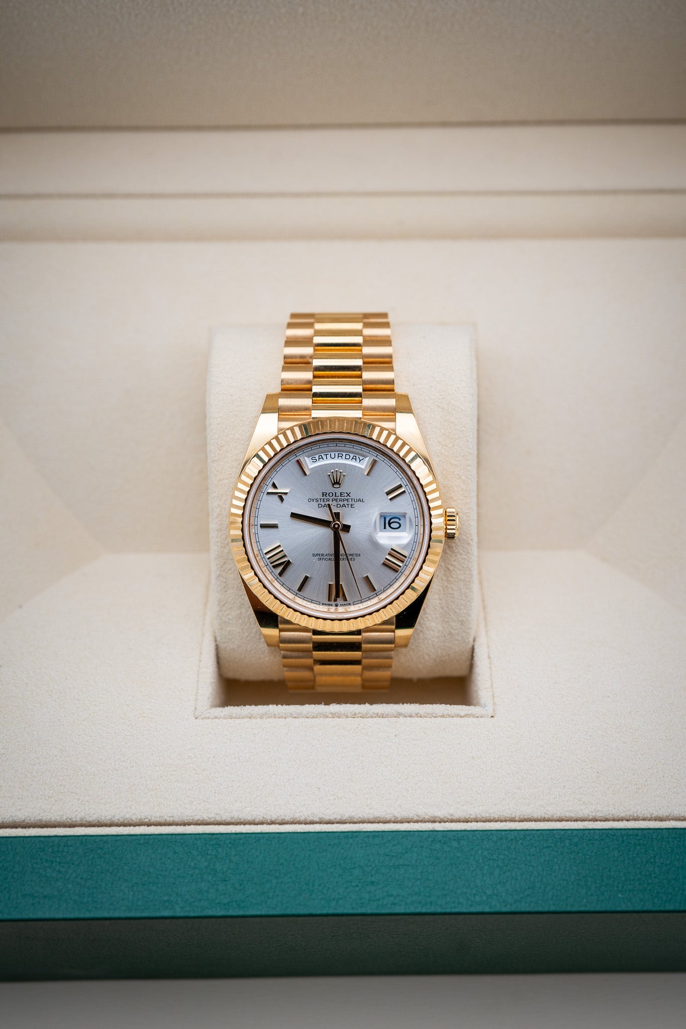 2023 Rolex Day-Date 40 – Ref. 228238 – Silver Dial – 18K Yellow Gold – Like New, Complete Set
