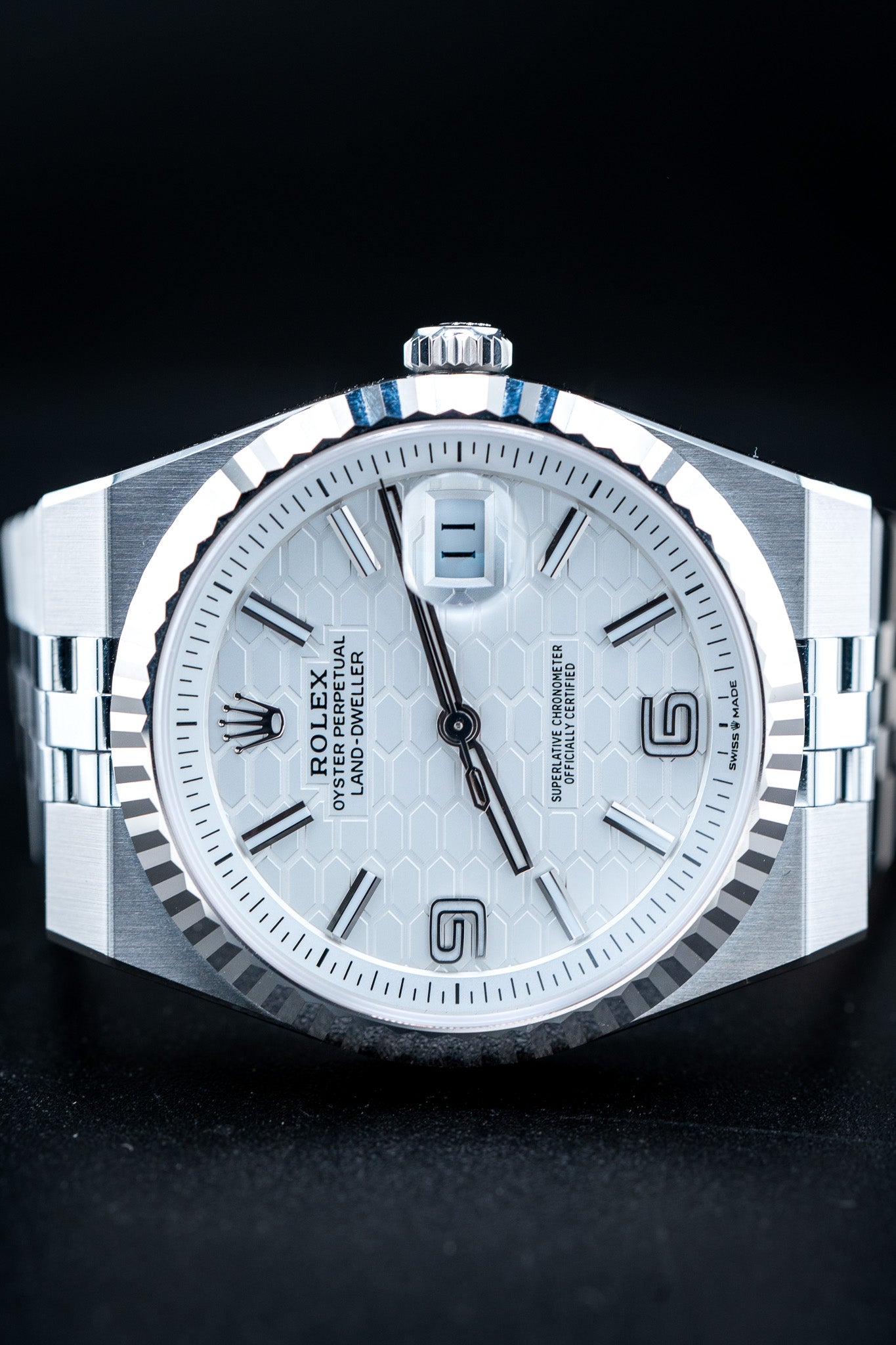 2025 Rolex Land‑Dweller 40 – Ref. 127334 – Stainless Steel – Brand New, Complete Set