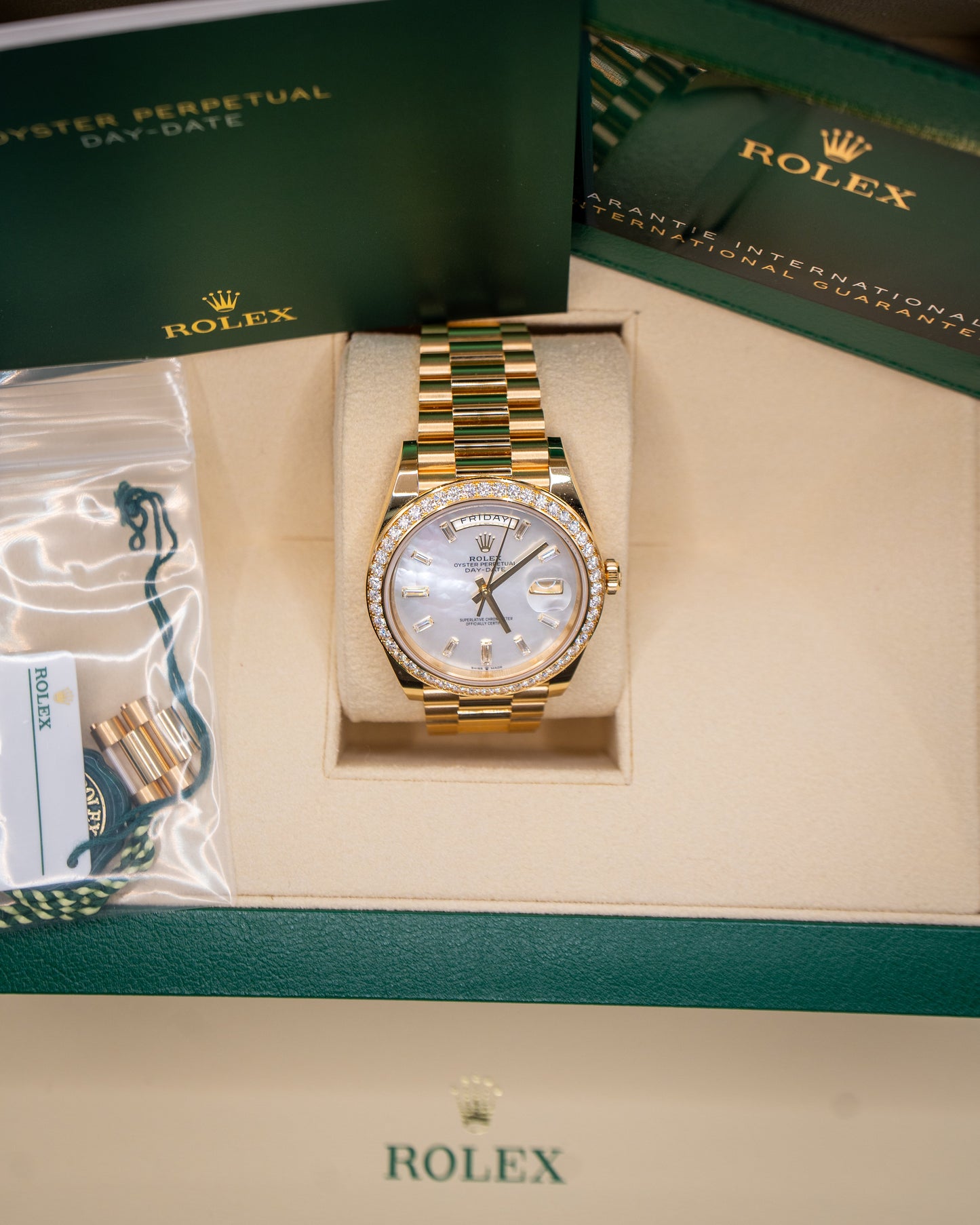 Rolex Day-Date 40 Ref. 228348RBR - Yellow Gold, Mother of Pearl Diamond Dial image 7
