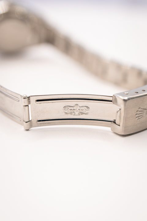 26mm Ladies Oyster Perpetual Silver Dial Diamond Bezel/Markers