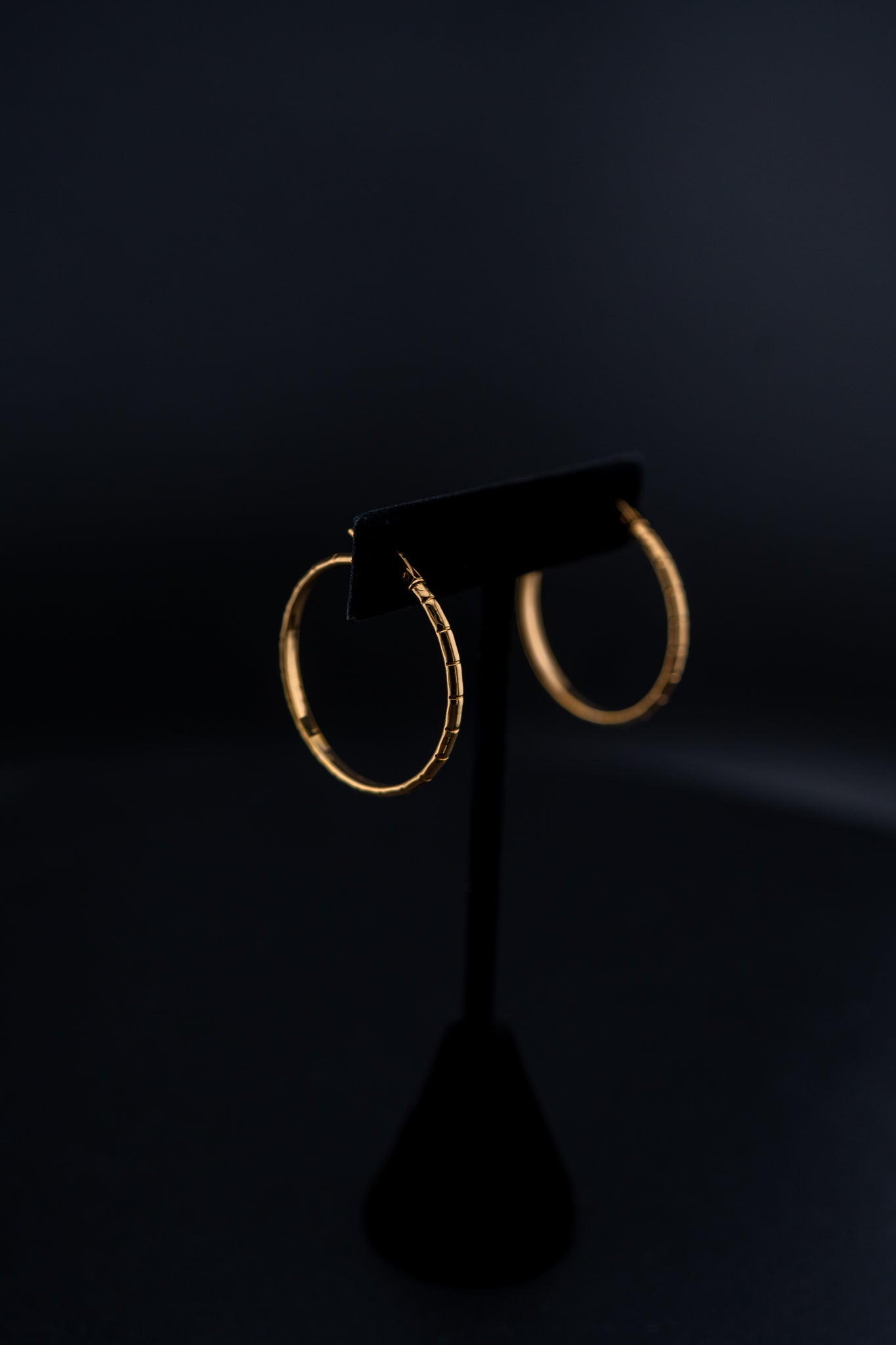 14K Yellow Gold Textured Hoop Earrings