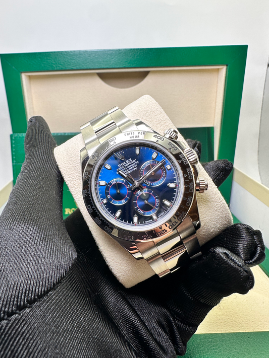 Preowned Rolex Daytona 116509 in White Gold with Blue Dial - Mint Condition Comp image 4