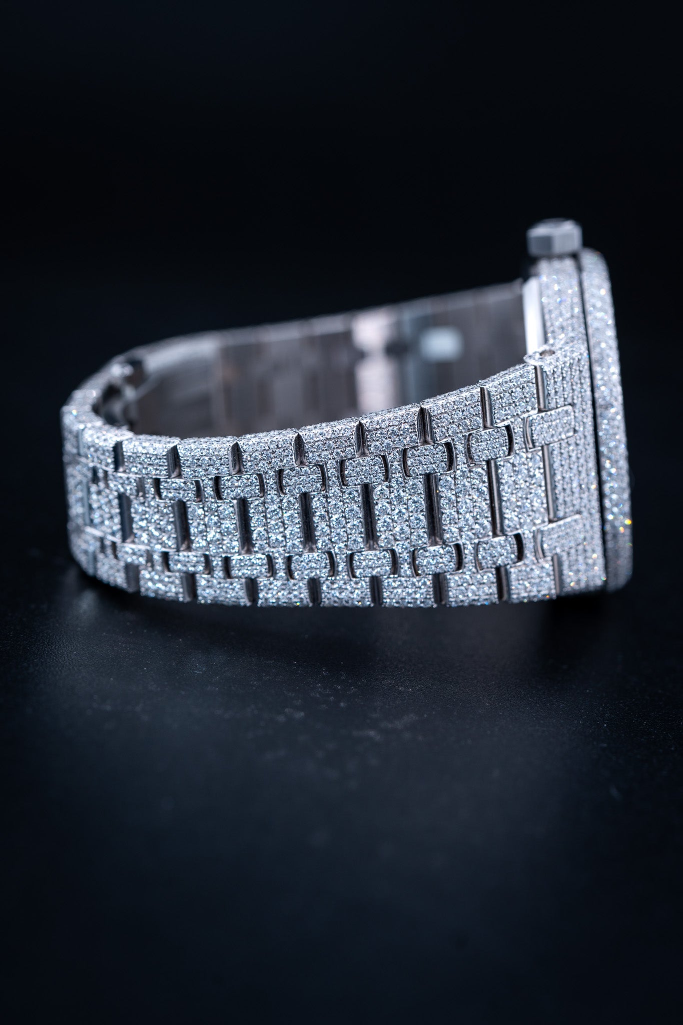 Audemars Piguet Royal Oak 41mm – Fully Bustdown – Aftermarket Diamonds – Stainless Steel – Brand New
