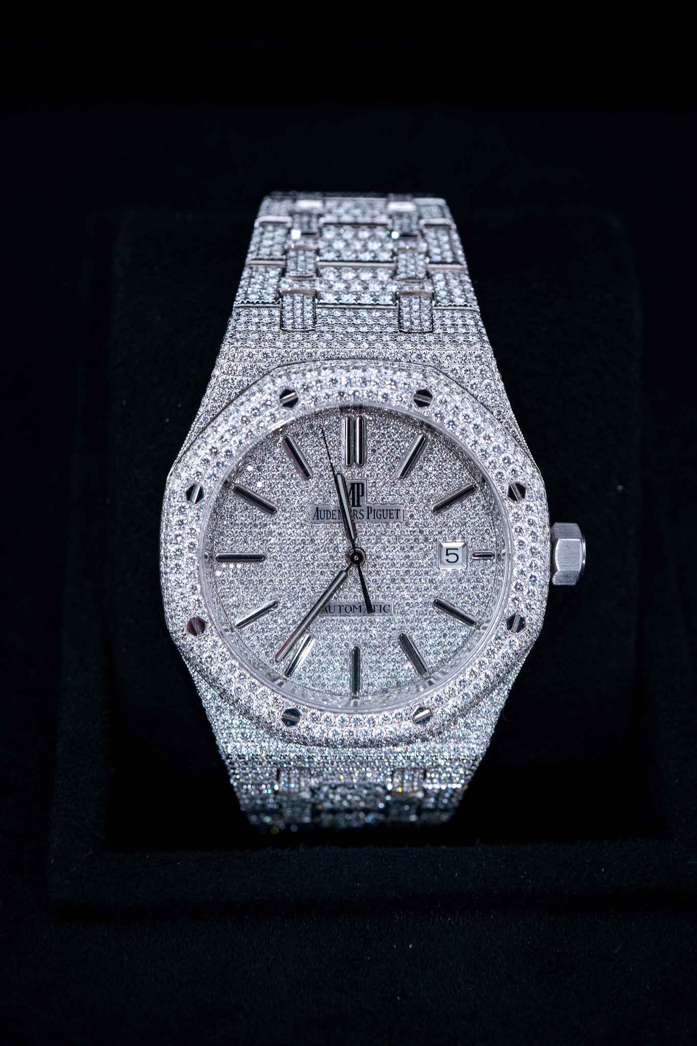 Audemars Piguet Royal Oak 41mm – Fully Bustdown – Aftermarket Diamonds – Stainless Steel – Brand New