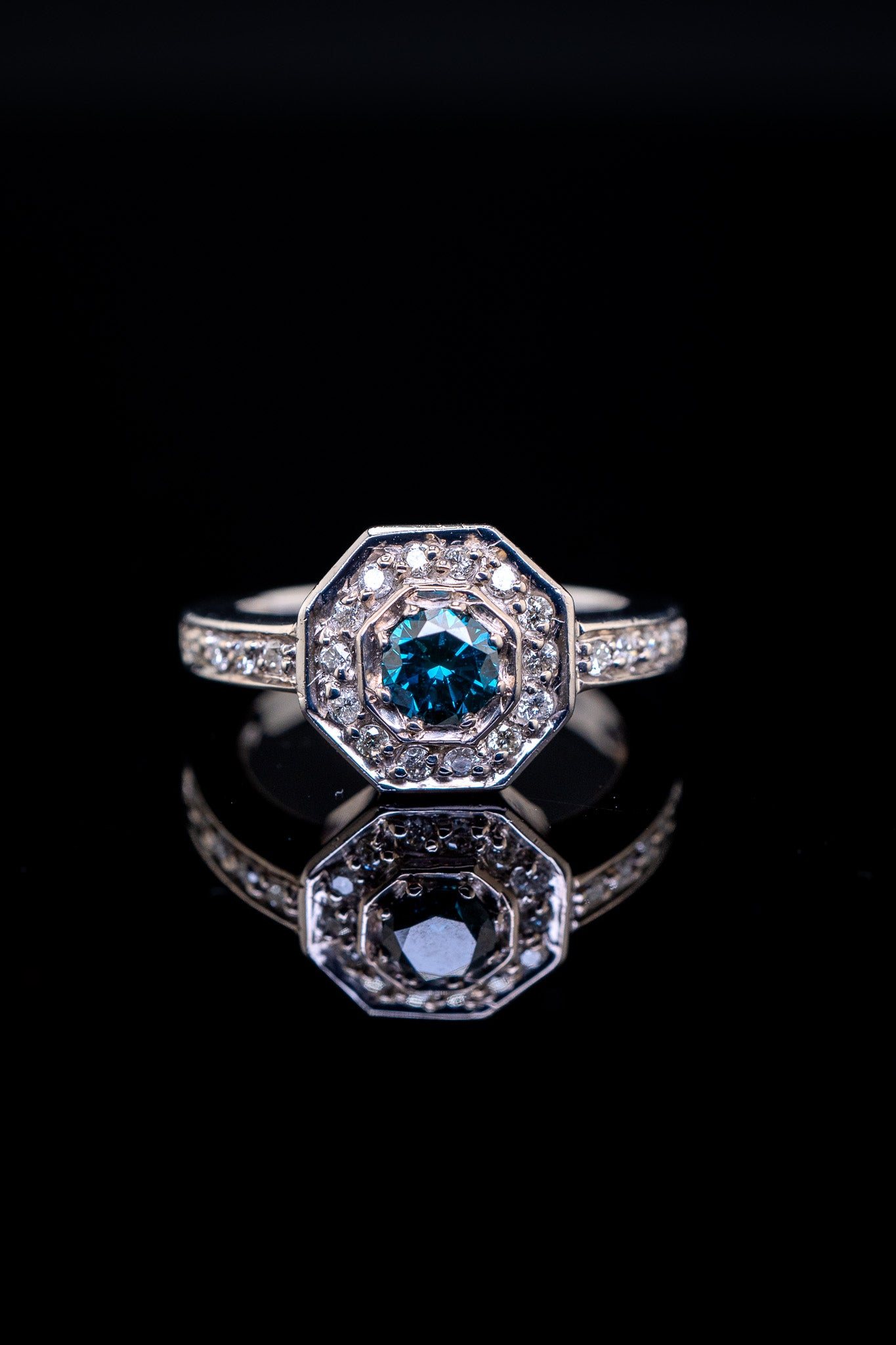 14K White Gold Pavé Blue Diamond Ring, 0.76 CTW, Size 6.25