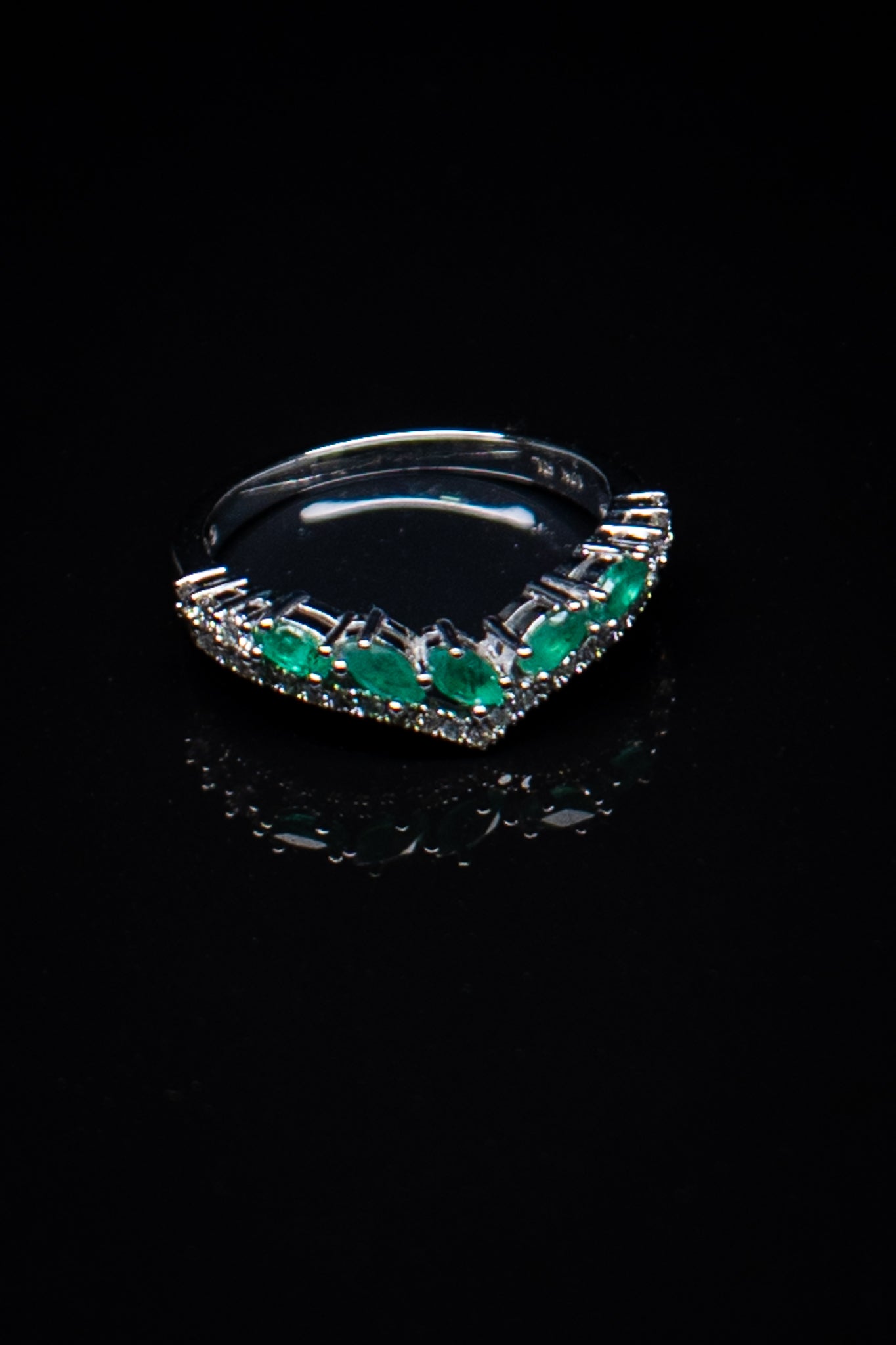 14K White Gold Emerald Tiara Ring with Natural Diamonds Sz 6.75