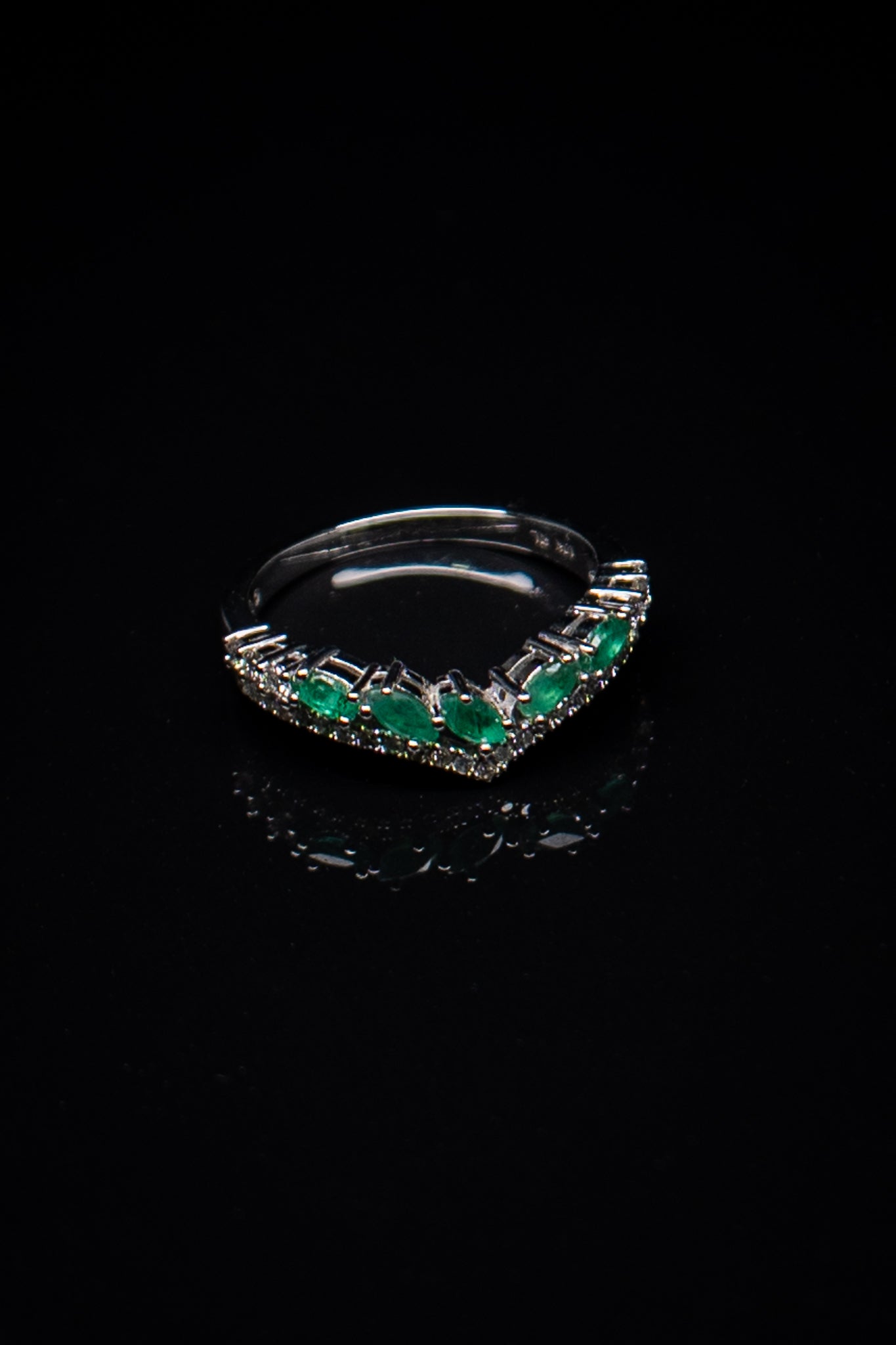14K White Gold Emerald Tiara Ring with Natural Diamonds Sz 6.75