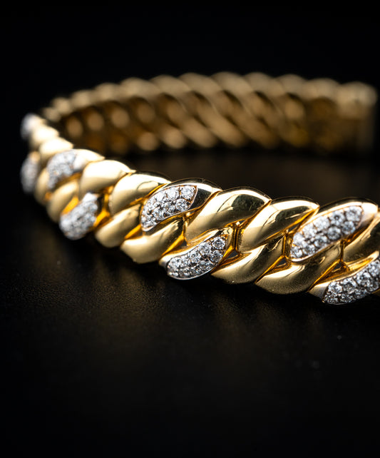 18K Yellow Gold Diamond Cuff Bracelet – 0.70 CTW – 33.4g