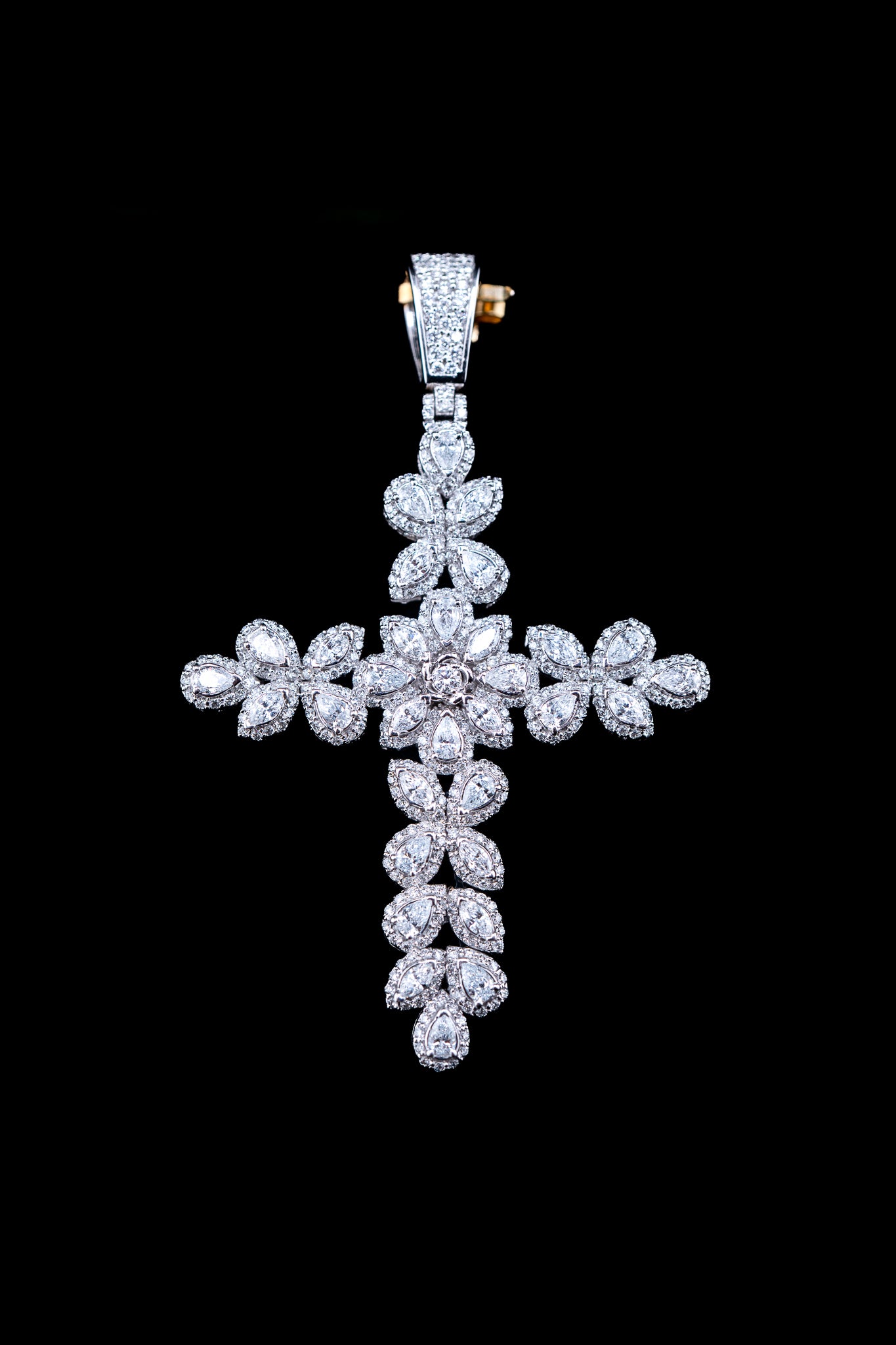 10K White Gold Lab Diamond Fleur Cross Pendant – 6.30 CTW