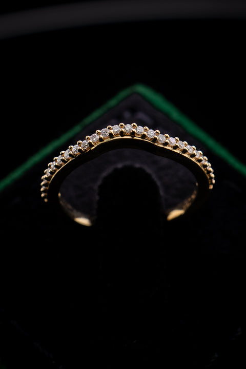 10K Yellow Gold Thin Contour Diamond Ring Size 7