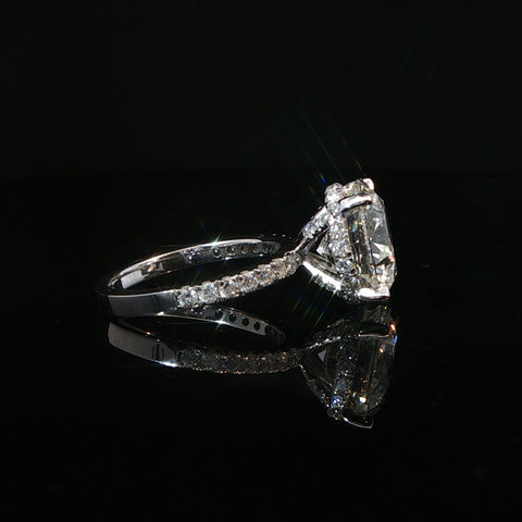 14K White Gold Round Cut Diamond Engagement Ring