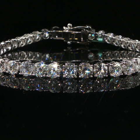 10K White Gold 35 PTR Diamond Tennis Bracelet