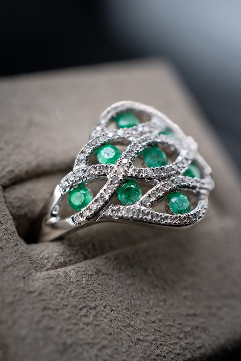 14K Emerald & Diamond Ring, 0.25 CTW, Size 7