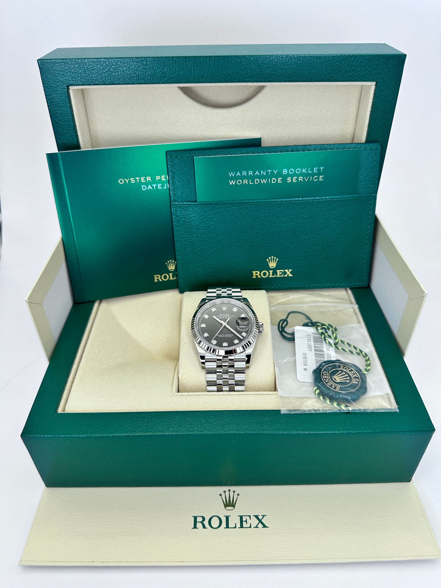 Rolex Datejust 36 Ref. 126234 - Bright Black Diamond Dial with Jubilee Bracel image 1