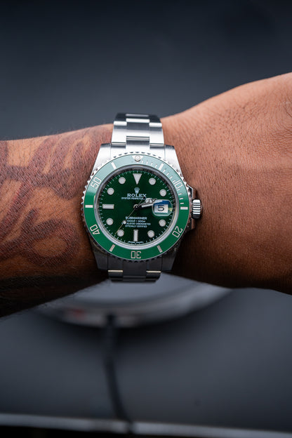 2019 Rolex Submariner “Hulk” – Green Dial & Bezel – Pre-Owned Complete Set – Ref. 116610LV