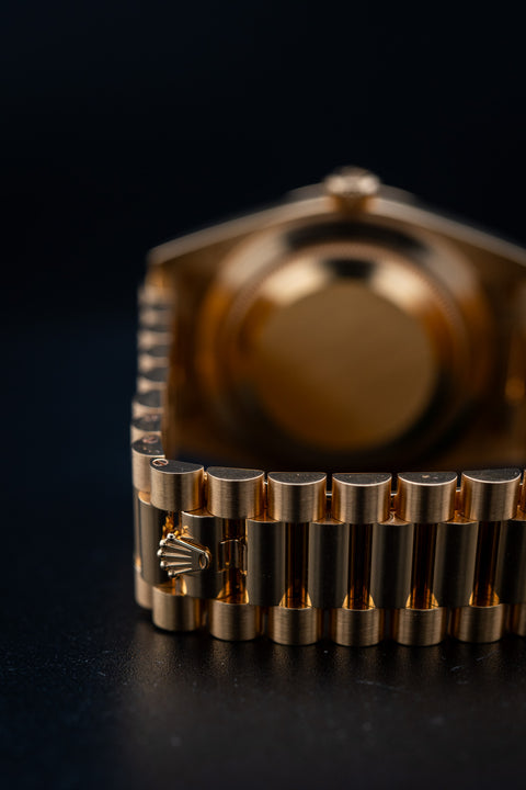 2020 Rolex Day-Date 40 – Ref. 228238 – Silver Dial – 18K Yellow Gold – Like New, Complete Set