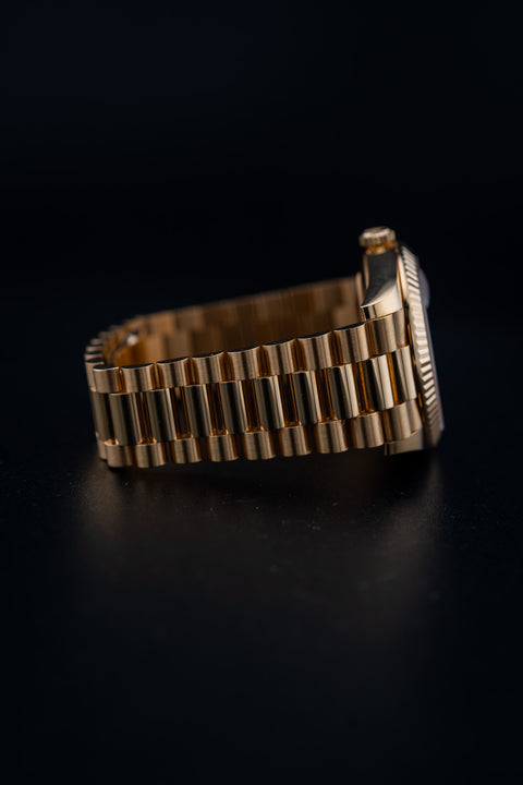 2020 Rolex Day-Date 40 – Ref. 228238 – Silver Dial – 18K Yellow Gold – Like New, Complete Set