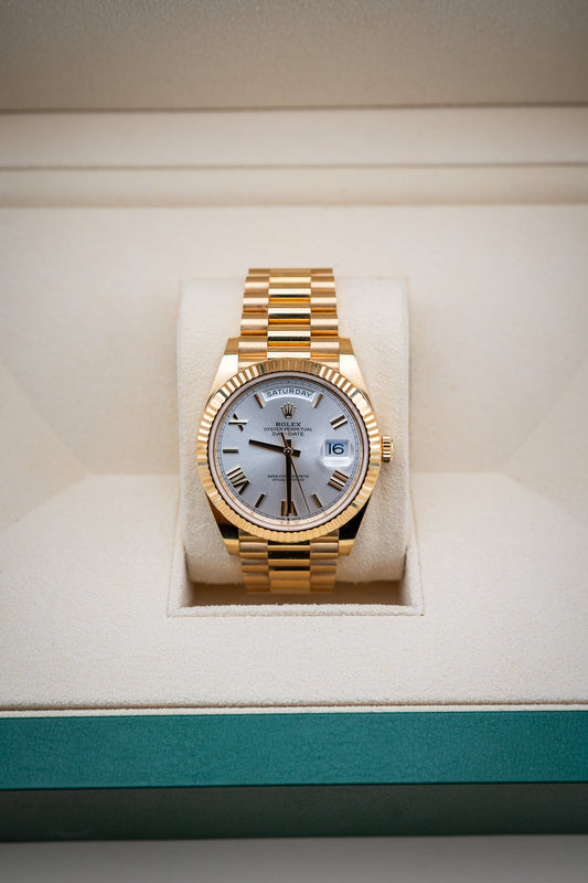 2023 Rolex Day-Date 40 – Ref. 228238 – Silver Dial – 18K Yellow Gold – Like New, Complete Set