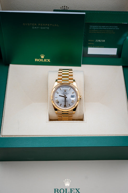 2023 Rolex Day-Date 40 – Ref. 228238 – Silver Dial – 18K Yellow Gold – Like New, Complete Set