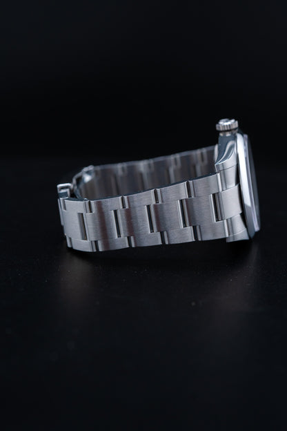 2025 Rolex Oyster Perpetual 41 – Silver Dial – Brand New, Complete Set