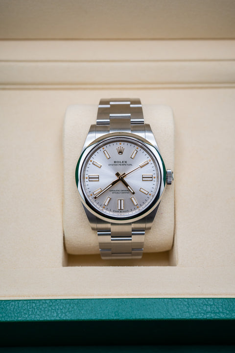 2025 Rolex Oyster Perpetual 41 – Silver Dial – Brand New, Complete Set