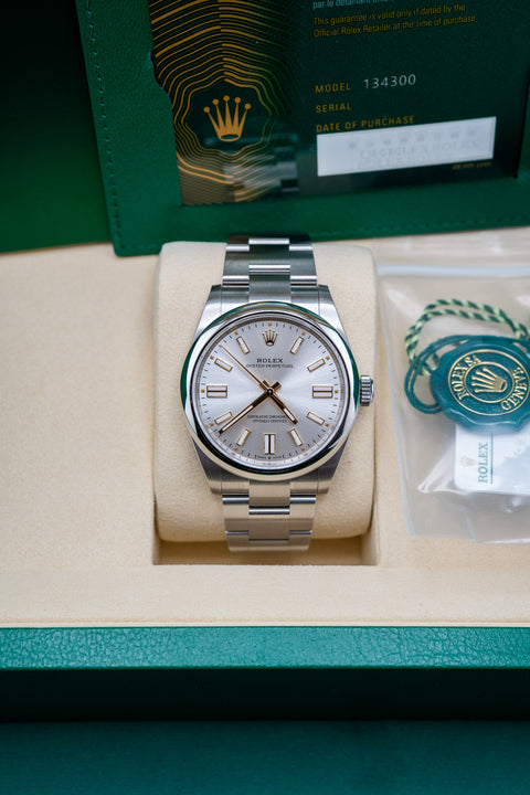 2025 Rolex Oyster Perpetual 41 – Silver Dial – Brand New, Complete Set