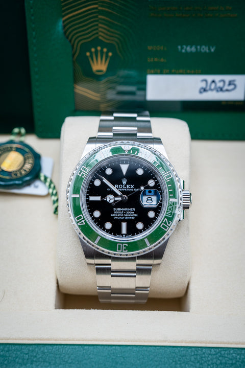 2025 Rolex Submariner “Starbucks” – Ref. 126610LV – Stainless Steel – Like New, Complete Set