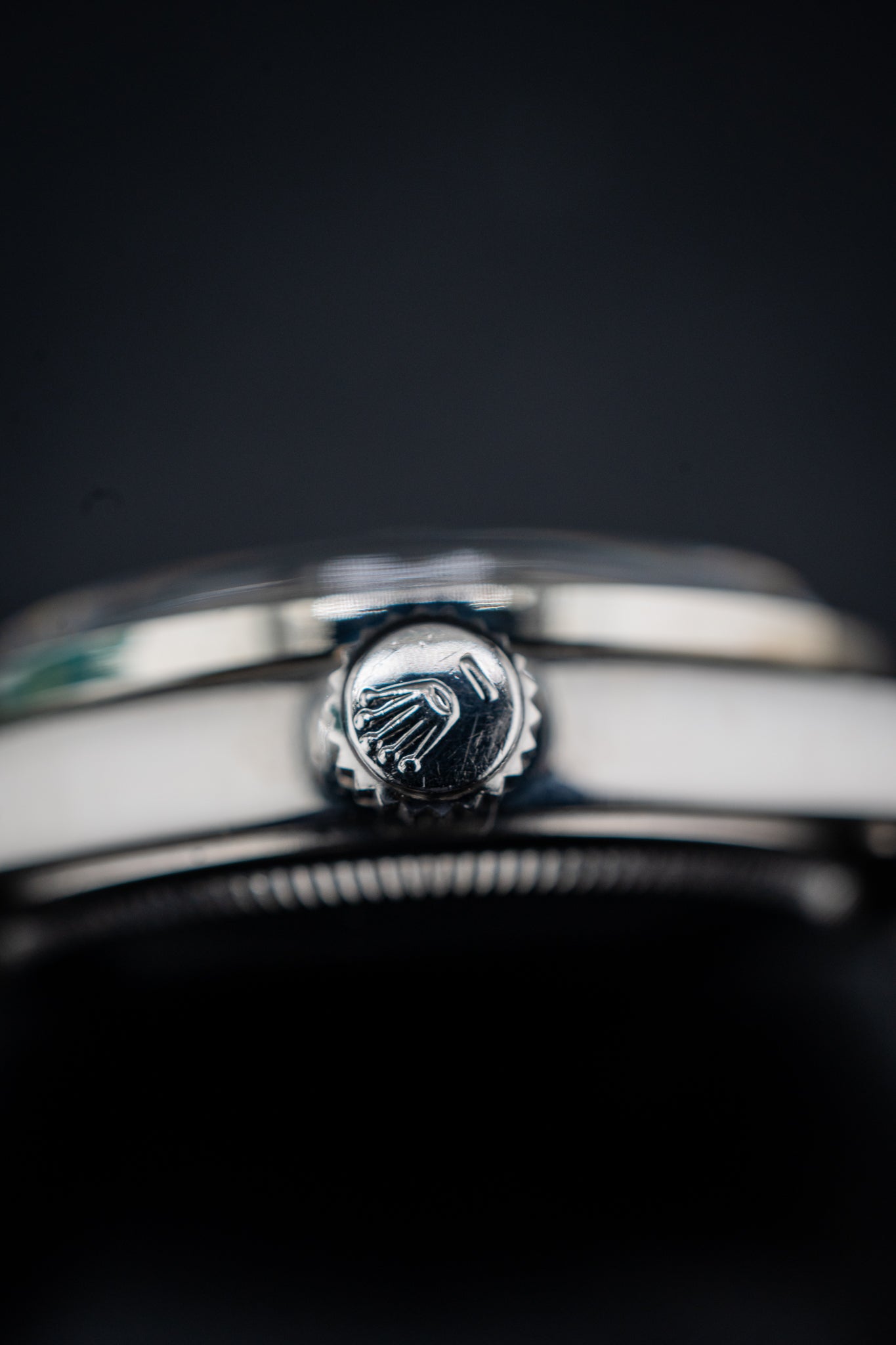 Pre-Owned Rolex Men’s Datejust 34mm – Ref. 1500 – Custom Mother of Pearl Roman Diamond Dial & Bezel