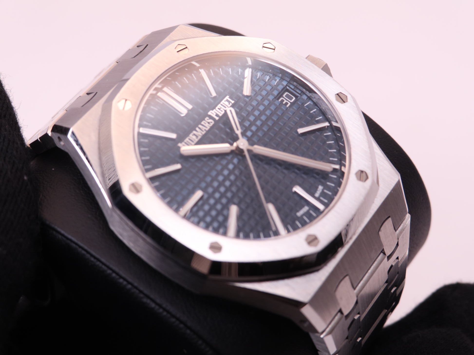 Audemars Piguet Royal Oak 50th Anniversary 15510ST - Mint, Unpolished, Complete image 12