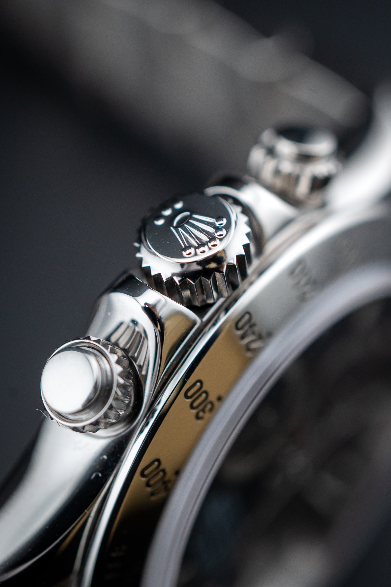 Rolex Daytona Cosmograph 116520 Black Dial 40mm Stainless Steel Oyster – Watch Only