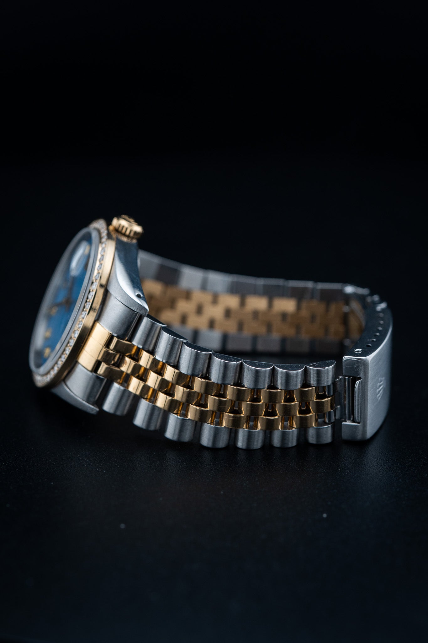 Rolex Datejust 36 Blue Mother of Pearl Dial – Aftermarket Diamond Bezel & Markers – Ref. 16233