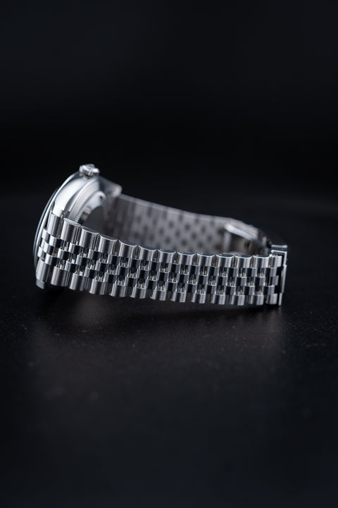 2022 Rolex Datejust 41 Black Dial – Ref. 126300 – Jubilee Bracelet – Pre-Owned Complete Set