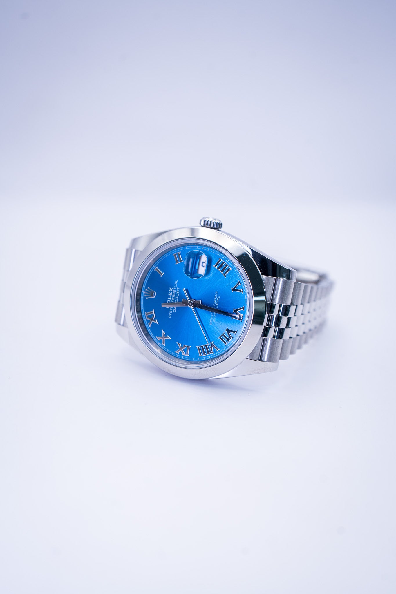 2025 Rolex Datejust 41 Ref. 126300-0018 - Blue Roman Dial, Smooth Bezel
