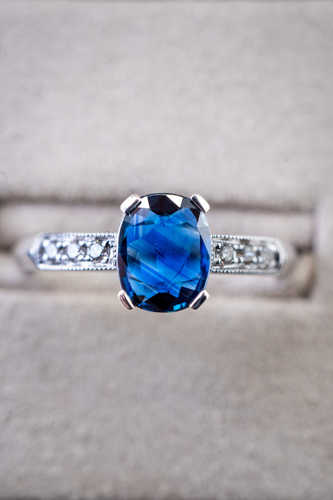 14K White Gold Blue Sapphire Center Stone & Diamond Ring Size 6.75