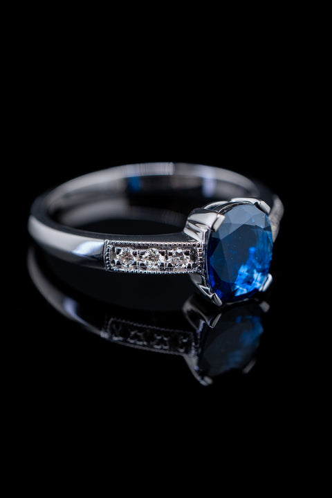 14K White Gold Blue Sapphire Center Stone & Diamond Ring Size 6.75