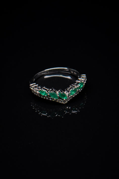 14K White Gold Emerald Tiara Ring with Natural Diamonds Size 6.75