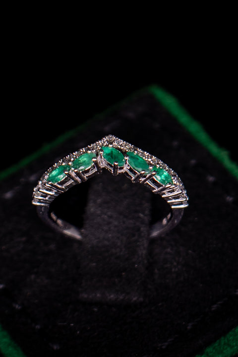 14K White Gold Emerald Tiara Ring with Natural Diamonds Size 6.75