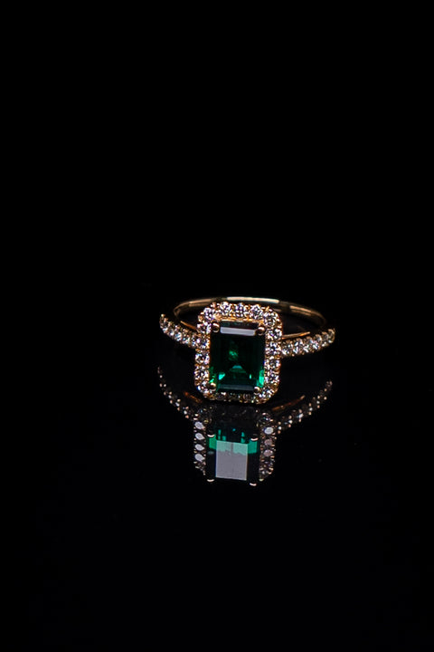 10K Yellow Gold Green Sapphire & Diamond Ring Size 6