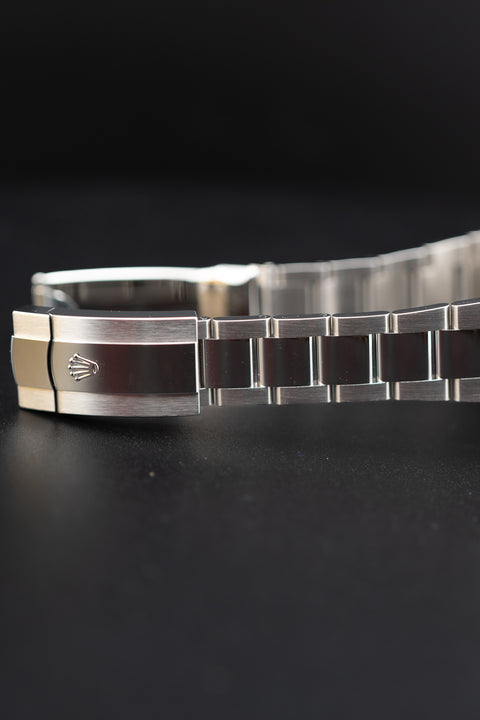 Rolex Datejust 41 Mint Green Dial 126300 – Brand New Complete Set (2025)