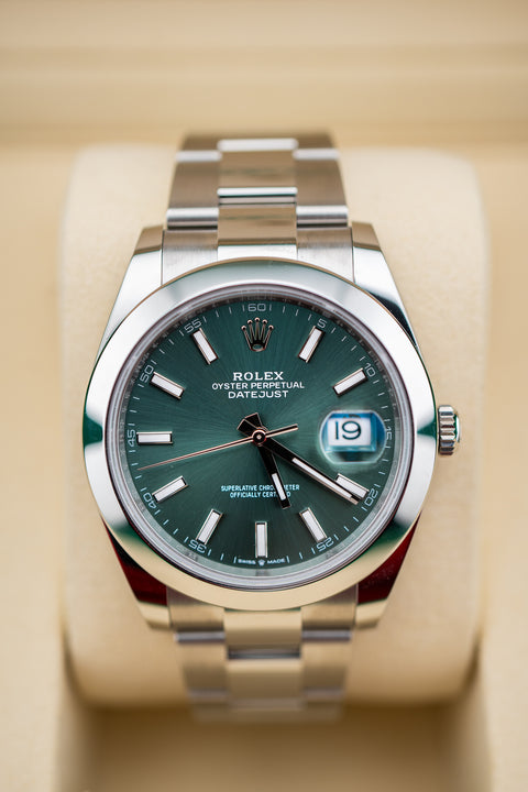Rolex Datejust 41 Mint Green Dial 126300 – Brand New Complete Set (2025)
