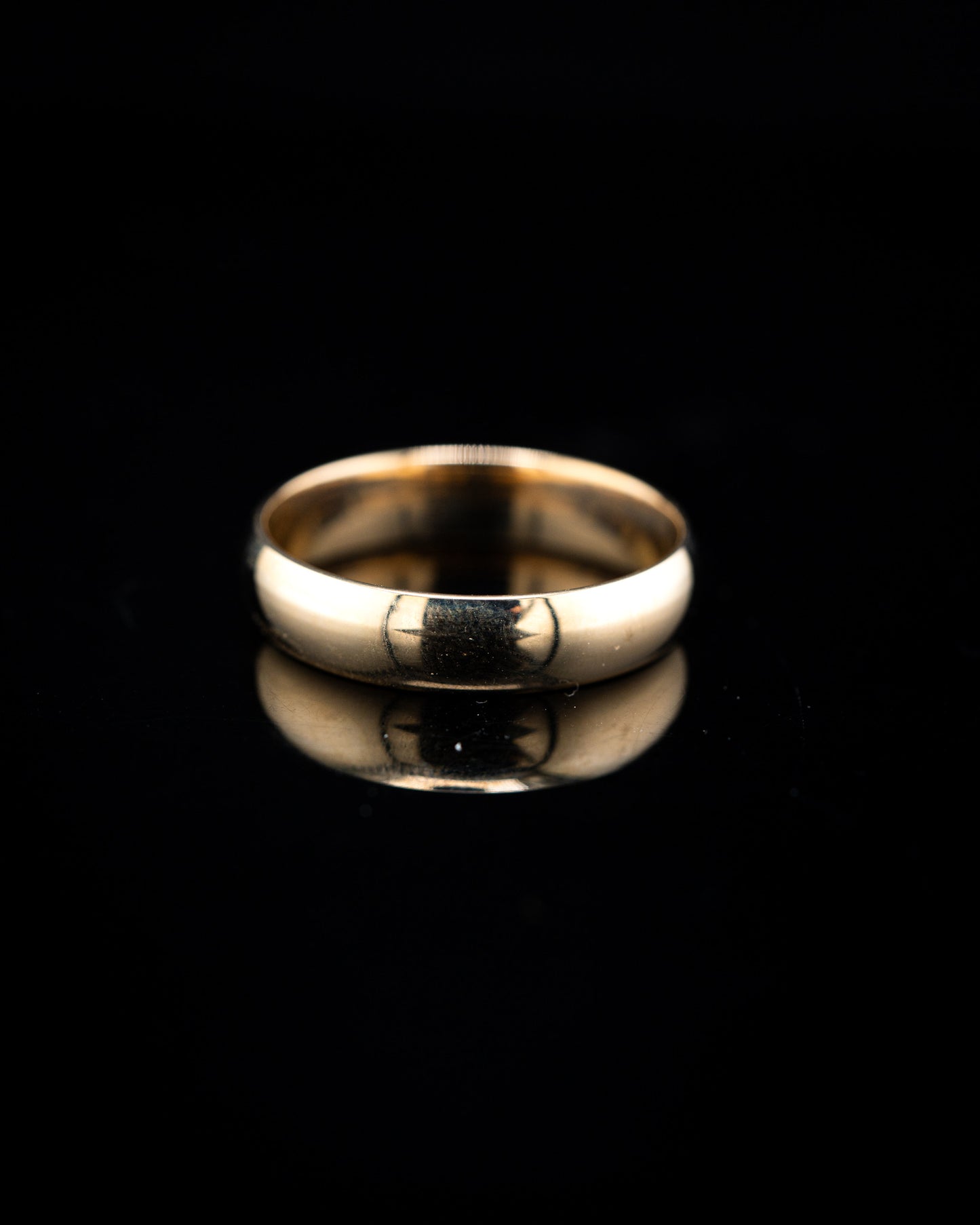 10K Yellow Gold Classic Wedding Band – Size 11 – 4.42g