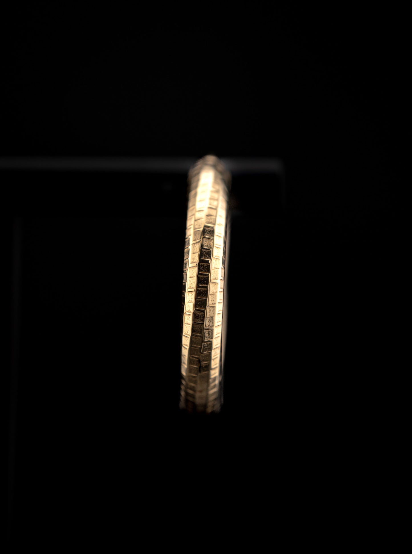 14K Yellow Gold Textured Hoop Earrings – 2.6g