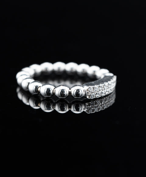 18K White Gold Hulchi Belluni Stretch Diamond Bar Ring