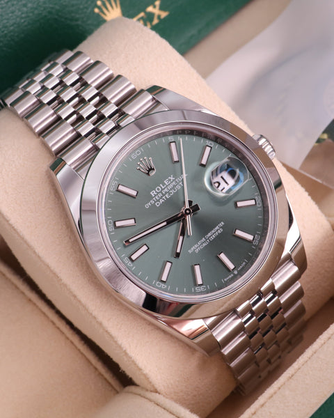 Rolex Datejust 41 126300 - Mint Green Dial, Smooth Bezel, Jubilee Bracelet
