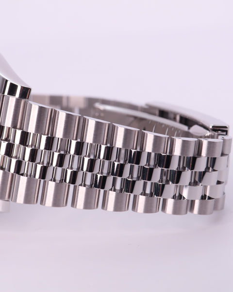 Rolex Datejust 41 126300 - Mint Green Dial, Smooth Bezel, Jubilee Bracelet