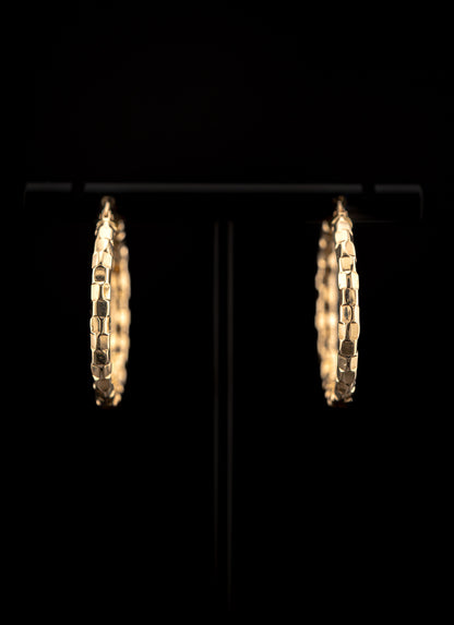 14K Yellow Gold Textured Hoop Earrings – 2.5g – Classic Polished Finish