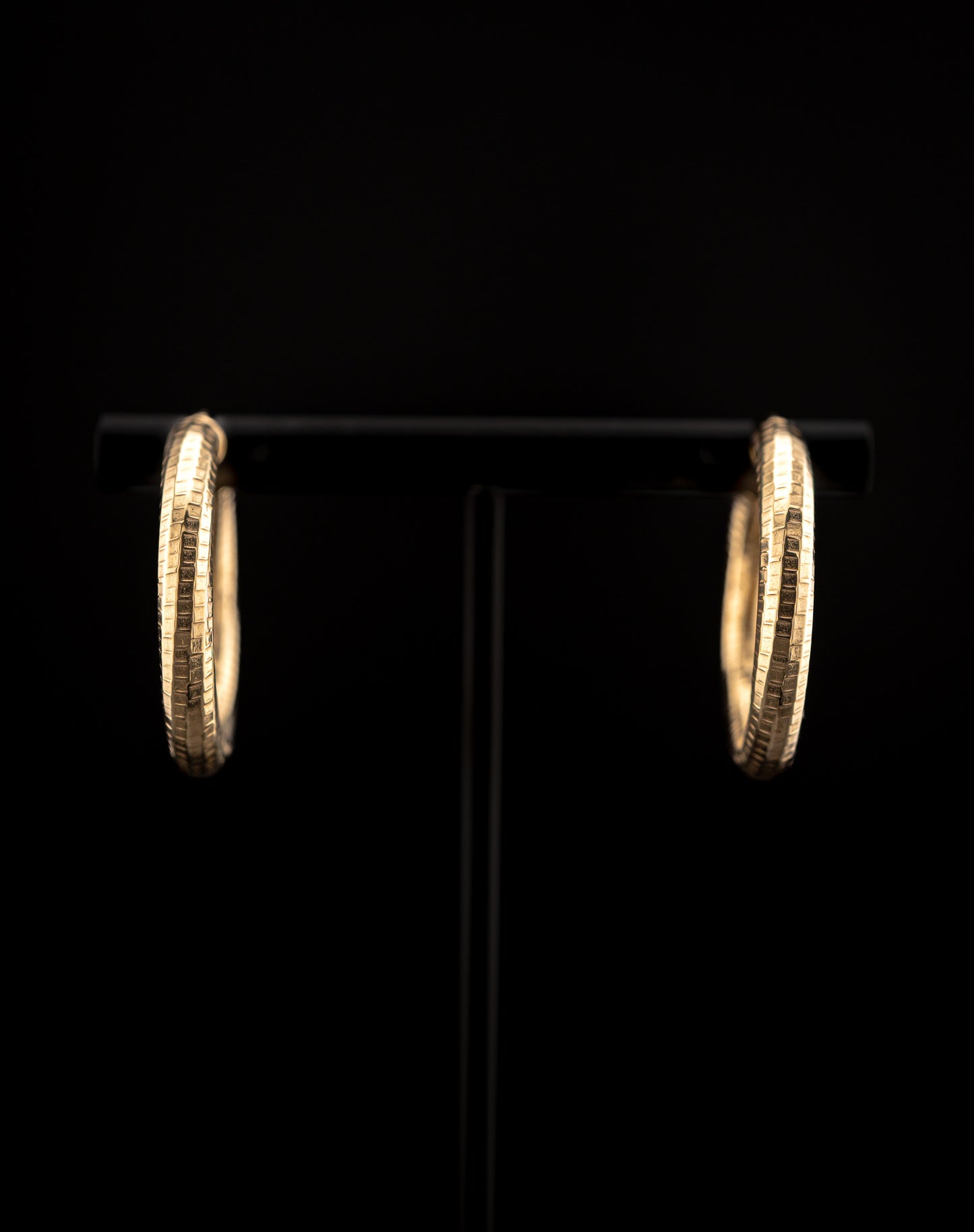 14K Yellow Gold Textured Hoop Earrings – 2.6g