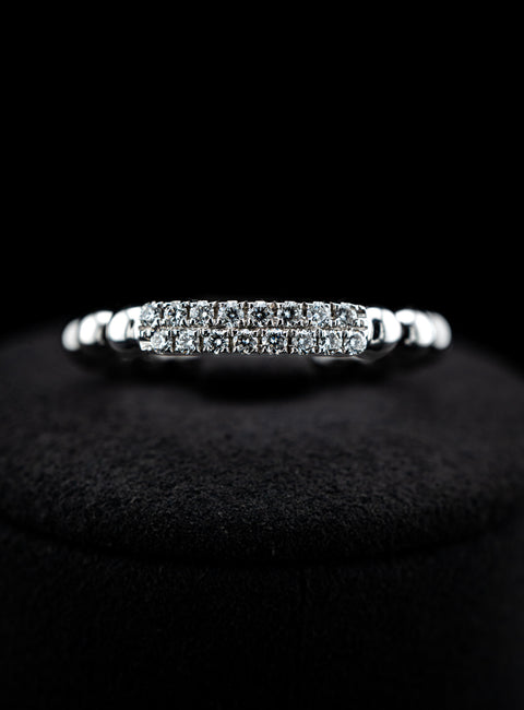 18K White Gold Hulchi Belluni Stretch Diamond Bar Ring