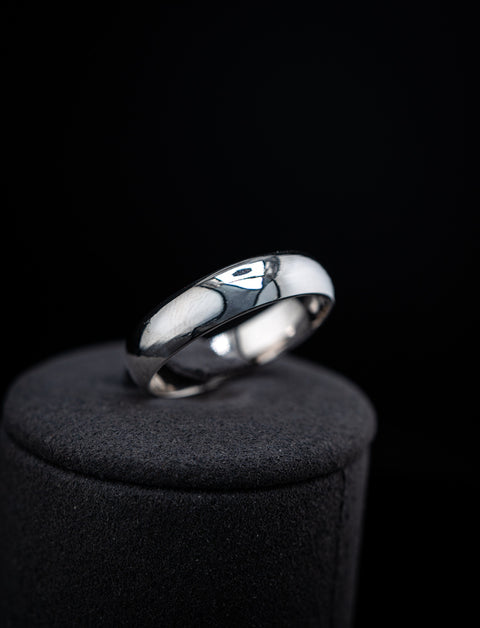 10K White Gold Men’s Wedding Band – Size 11 – 5.09g